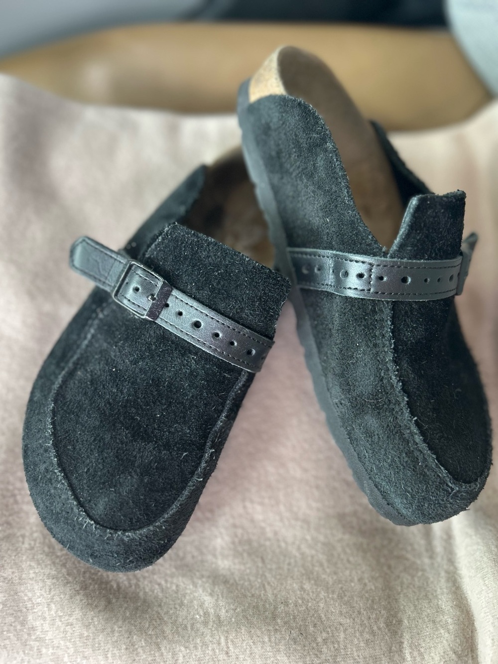 Birkenstock Kids Black Suede Clogs with Buckle Strap size 4(35) narrow fit